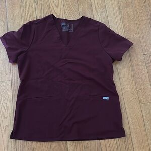 FIGS Casma maroon top